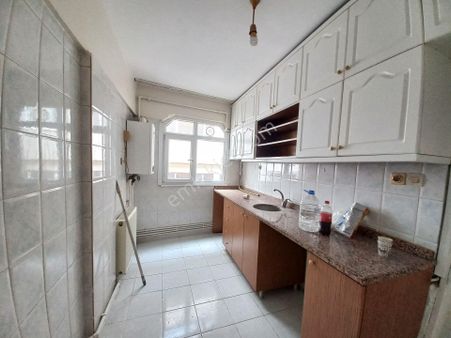 Şeref Emlak Gaziosmanpaşa Karlıtepe Satılık Daire 4.250.000 Tl