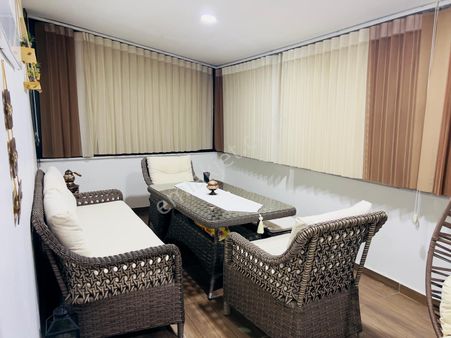 Pendik Güzelyalıda Satılık Yol Üstü Kredili 4+2 190m2 2 Daire Gibi Manzaralı Dubles