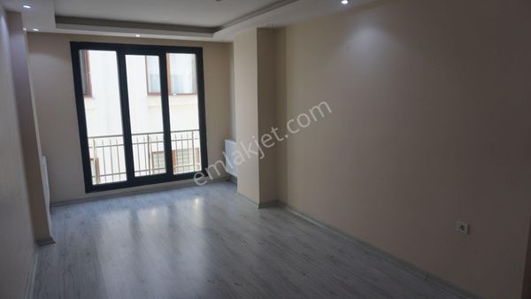* Meral R6196 Aşıkveysel Cd Yeni Ankastreli Kapalı Otoparklı 2+1