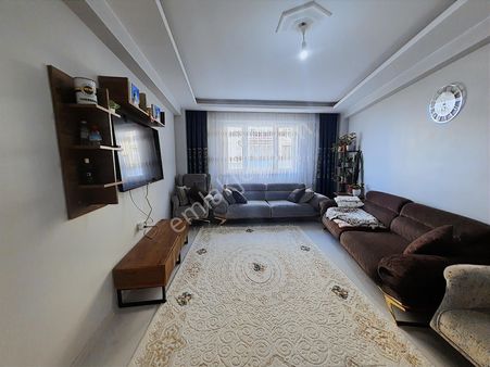 Kr Unıy'den Emek Mahallesinde Satılık 2+1 Daire