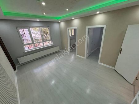 Tuna'dan İncirli Merkez'de 3+1 Full Yapılı B.katı