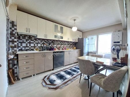 Pursaklar Mehmet Zengin Emlak'tan 2.kat 3+1 Asansörlü Yapılı Masrafsız Daire