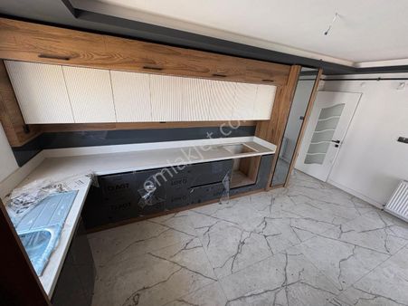 Sincan İstasyon Mhde 3+1ebeveyn Banyo G.odalı Asansörlü 0 Daire