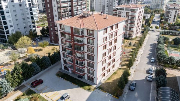 Etimesgut Bağlıca'da Ebeveyn Banyolu 4+1 Kiralık Daire