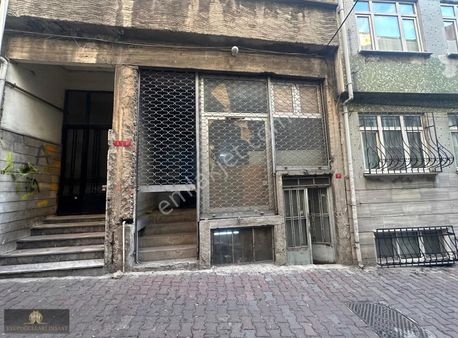 Bayrampaşa Orta Mah.55m2 Kiralık Temiz Dükkan