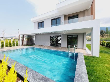 Güzelçamlı Plajına Çok Yakın Harika Son Villamız Köşe