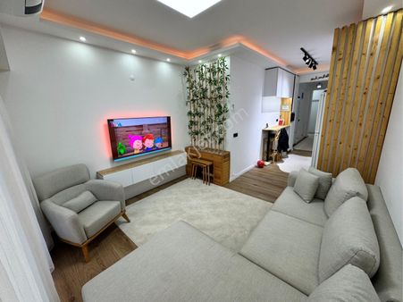 Kuşadası Davutlar Merkezde 2+2 Bahçe Katı Lüx Daire