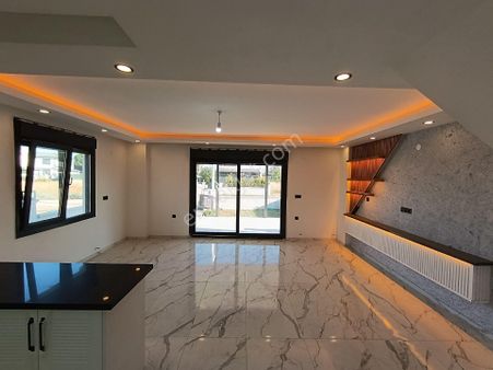 Taş Emlak'tan Tarz Mimarili Sıfır Villa