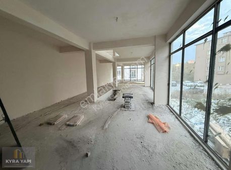 Hadımköy Mah Tır Girişli 3000m2 3 Tapu 4 Adet Dükkan Mağaza