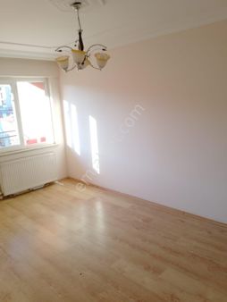 Fesleğende Atatatürk Okulu Yanı 3+1 130 Metrekare Kiralık Daire