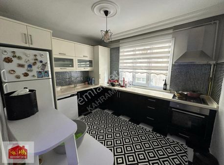 Kaynarca E5 Yanyolda Çarşıya Ulaşıma Yakın 2+1 Daire