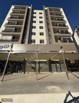 Şehir Hastanesi Karşısı Geniş Cepheli Asma Katlı Depolu Dükkan