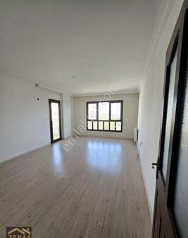 Teras Gayrimenkul'den Hürriyet Sitesinde Kombili Satılık Daire