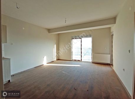 Güneş Evler'de Ara Kat Güney Cephe 1+1 Daire