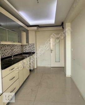 Yeşilyurt Hastane Yakını 3+1 Yeni Bina Çift Cephe Satılık Daire