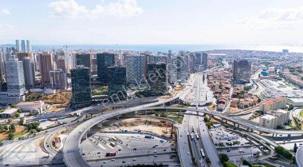 Yenitepe Kadıköy Sitesinde 2+1 Satılık Daire