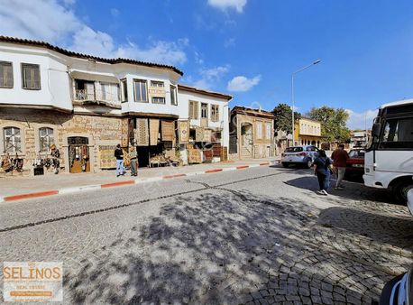 Bergama Kızıl Avlu Karşısında Tarihi Şapel