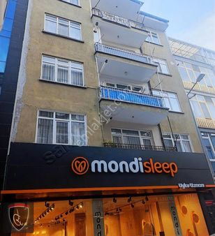 Cumhuriyet Mahallesi Çarşıda Merkezde Satılık Daire