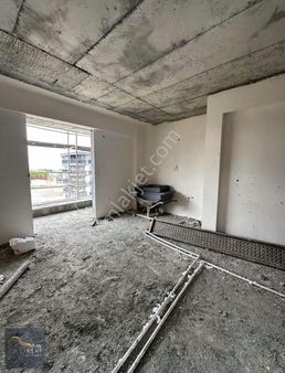 Kurtuluş Mah. Satılık Ana Cadde Üzeri 1+1