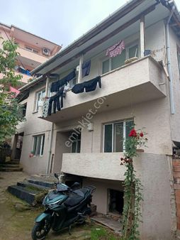 Osmaneli Camikebir 2 Katlı Satılık Bina 289 Mk Arsa İçinde Müstakil Ev