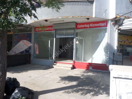 Bahçeşehir'de 85 M2,cephesi Açık,bulvarüstü Kiralık İşyeri
