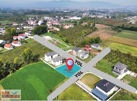Hak Emlaktan Şıralık Mah Villa Yapımına Uygun Satılık 500m² Arsa