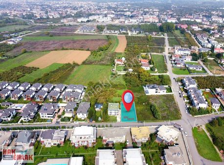 Hak Emlaktan Şıralık Mah Villa Yapımına Uygun Satılık 454m² Arsa