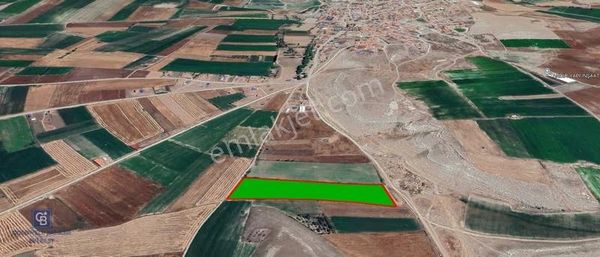 Yukarıtandırda Elektrik Ve Suyu Hazır 18.150 M² Tarla