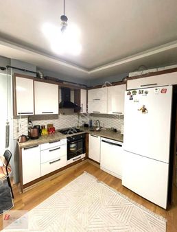 Yunusemre/atatürk Mah 1+1 70m2 Asansörlü Arakat Daire