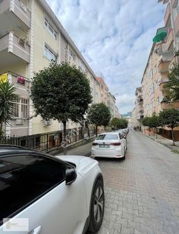 Bahçelievler De Nezih Lokasyonda Fırsat Geniş Arakat 2+1!