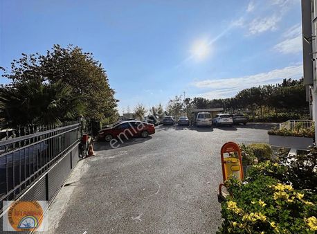 Beylikdüzü Beyaz Vadi Residence Ferah Ara Kat Kiralık 3+1 Daire