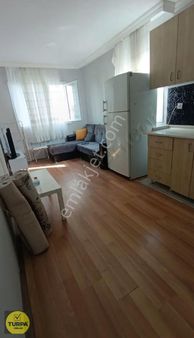 Menderes Cad. Yakını Ful Eşyalı 1+1