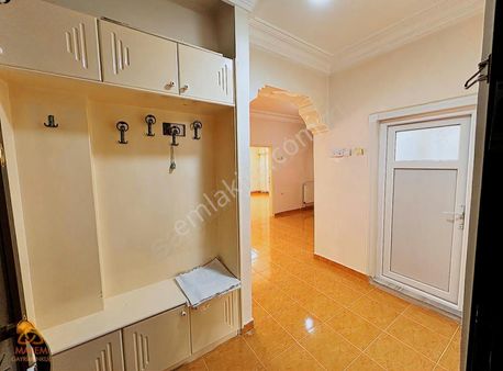 Marem'den Esentepe Akdo Karşısı Merkezi Konumda Satılık 2+1