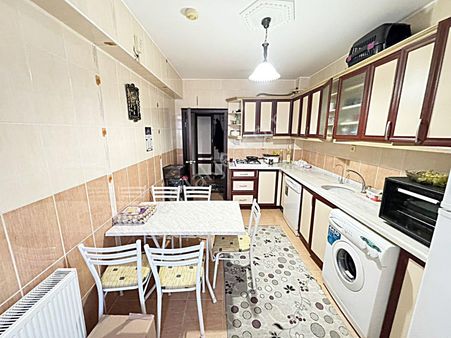 Keçiören Ataparkta Kök Tapu Orjinal Katta Asansörlü Daire