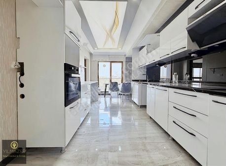 Zarafet, Konum Ve Konfor Bir Arada Bulvar Üzerinde Lüks 4+1