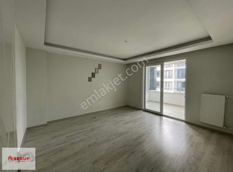 ''atakum Kurupelit Tramvay Durağına Çok Yakın 2+1 Kiralık Daire'