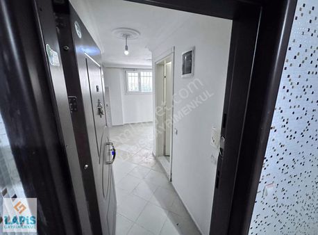 Yeni Bina Konum Doğru 2+1 Stüdyo Giriş Kat Kat Mülkiyet Tapulu