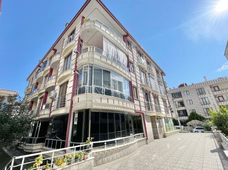 Berkay Demirel'den Altınkumda Kaçmaz Fırsat Ara Kat 1+1 Daire