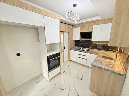 Yıldız'dan Haftanın Fırsatı!! G.odalı E.banyolu Merkezde 3+1 Y.g