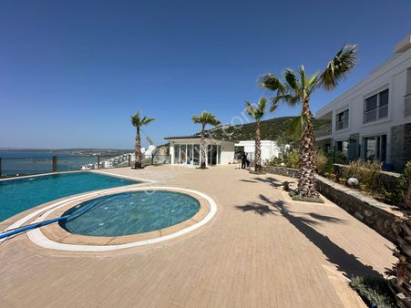 Didim Akbük'te Asansörlü Sonsuz Deniz Manzaralı 2+1 Daire