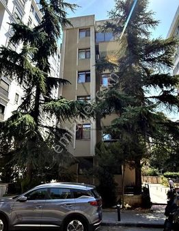 Atölyeden Suadiye Kaptanarifte 135m2 3+1 İçi Komple Yapılı
