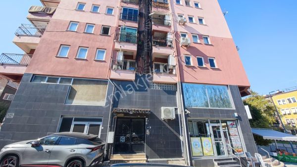 Redstone Myra Dan Kayalık Caddesinde Kiralık 3+1 Daire