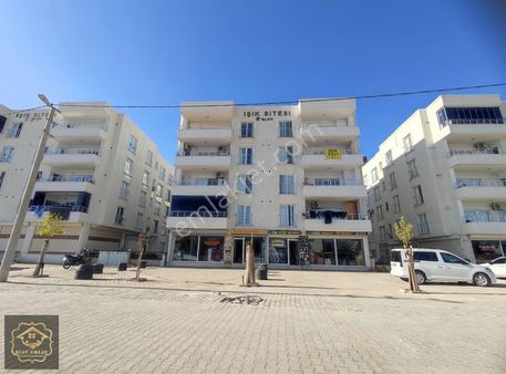 Acar Emlaktan Girnavas Mah Işık Sitesinde 3+1 Eşyalı Lüks Daire