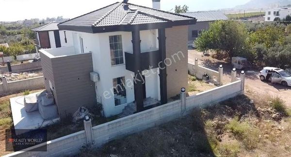 Müstakil 450 M² Arsa İçinde 3+1 Lüks Villa Daire Fiyatına!
