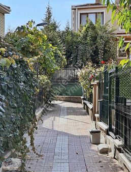 Batıkent Velüx Yani 2 Katlı Tliplex