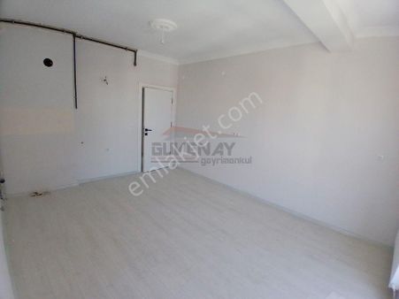 Güvenay - Çorum Lozan Evler Arkası Best Benzinlik Karşısı Satılık 3+1 Daire