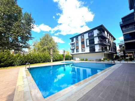 ▇ikizçay'da Yüzme Havuzlu Kapalı Otoparklı Ultralüx 2+1 Daire