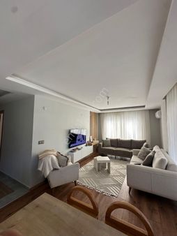 Kuşadası Davutlar'da Havuzlu Site İçerisinde 2+1