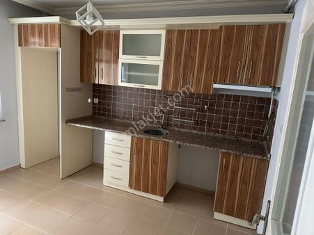 Akademi'den Ömerağa'da Hatboyu Yakını Balkonlu Ara Kat 2+1 Satılık Daire