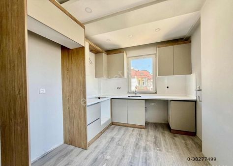 Mehmet Akif Şok Ve Şerife Tufan Okul Yanı Asansör Katta